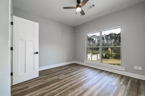 Bedroom - 664 Hiram, Bauxite, AR 72011 photo 5 of 6
