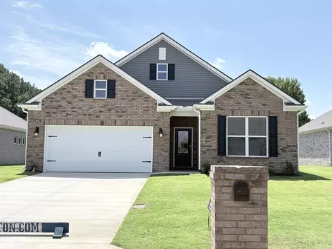 700 Edgemont Cir, Jonesboro, AR 72405