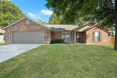 2656 Clayburne Dr, Jonesboro, AR 72405