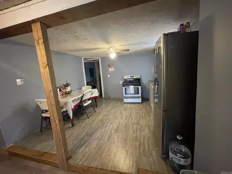 Kitchen - 1118 N Pine St, De Queen, AR 71832 photo 2 of 3