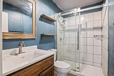 Bath - 409 Blanton St, Trumann, AR 72472 photo 2 of 2