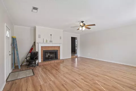 Living - 409 Blanton St, Trumann, AR 72472 photo 1 of 3