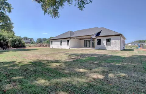Exterior - 27 Ravell Rd, Cabot, AR 72023 photo 4 of 4