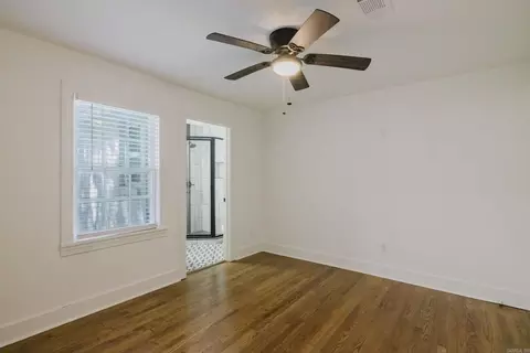 Bedroom - 213 E Narroway, Benton, AR 72015 photo 3 of 6