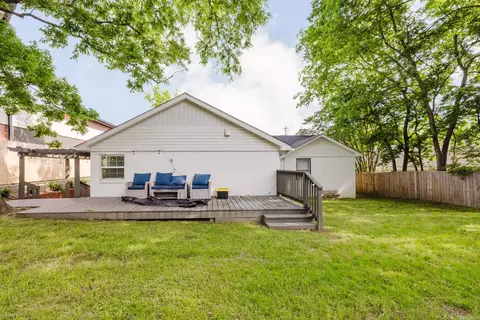 Exterior - 213 E Narroway, Benton, AR 72015 photo 7 of 8