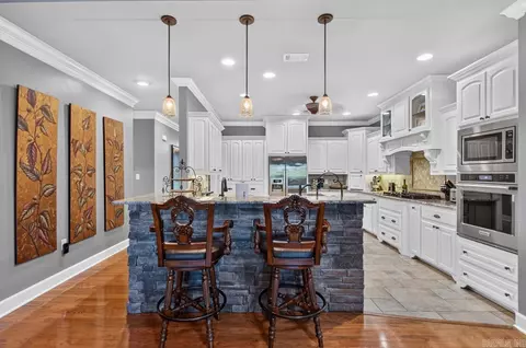 Kitchen - 7017 Worth Ave, Benton, AR 72019 photo 4 of 4
