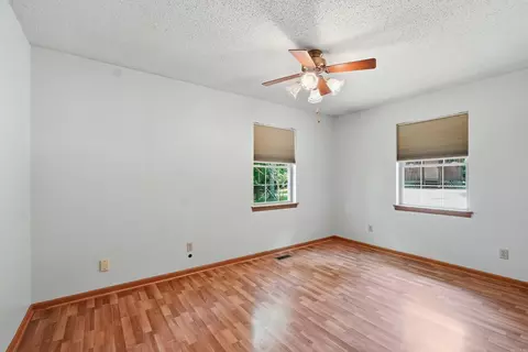 Bedroom - 4401 Peeler Bend Rd, Benton, AR 72019 photo 2 of 5