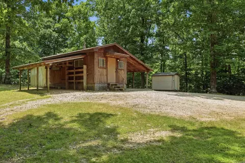 Exterior - 4401 Peeler Bend Rd, Benton, AR 72019 photo 11 of 12
