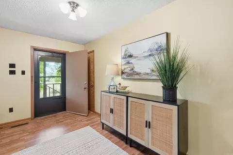 Entry Way - 4401 Peeler Bend Rd, Benton, AR 72019 photo 1 of 1