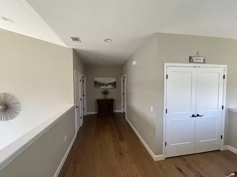 Entry Way - 61 Sowbug Cir, Cotter, AR 72626 photo 5 of 6