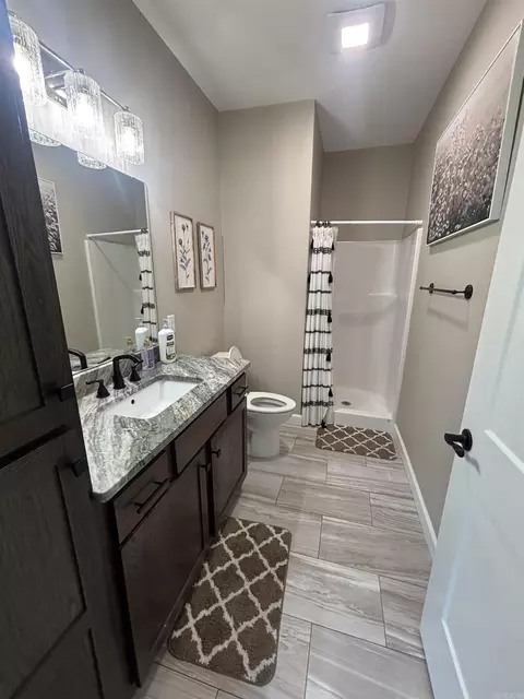Bath - 61 Sowbug Cir, Cotter, AR 72626 photo 1 of 5