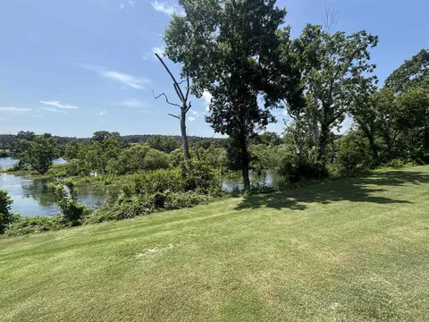 View/Area - 61 Sowbug Cir, Cotter, AR 72626 photo 2 of 4