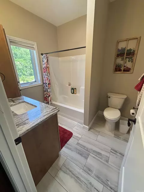 Bath - 61 Sowbug Cir, Cotter, AR 72626 photo 4 of 5