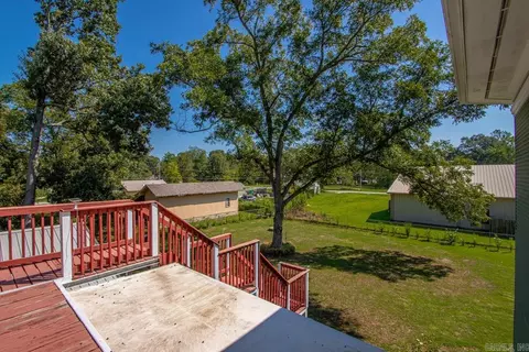 Exterior - 206 E Cherry, Lonoke, AR 72086 photo 6 of 11