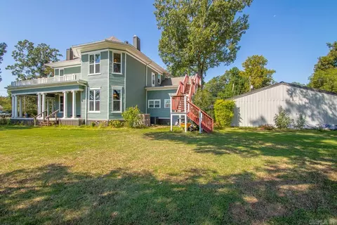 Exterior - 206 E Cherry, Lonoke, AR 72086 photo 4 of 11