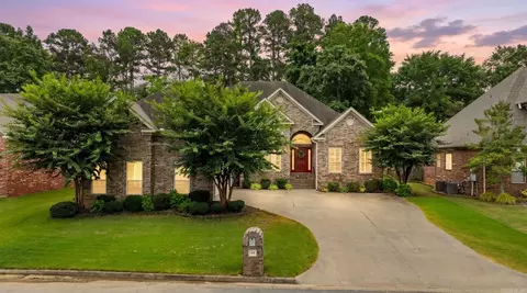 54 Hanna Ln, Little Rock, AR 72223