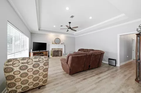 Living - 3065 Crawford Loop, Conway, AR 72034 photo 1 of 2
