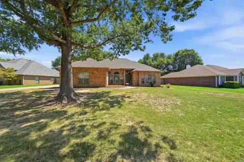 Exterior - 3065 Crawford Loop, Conway, AR 72034 photo 4 of 10