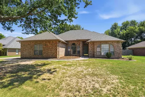 Exterior - 3065 Crawford Loop, Conway, AR 72034 photo 2 of 10