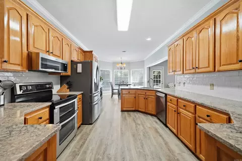 Kitchen - 3065 Crawford Loop, Conway, AR 72034 photo 4 of 6