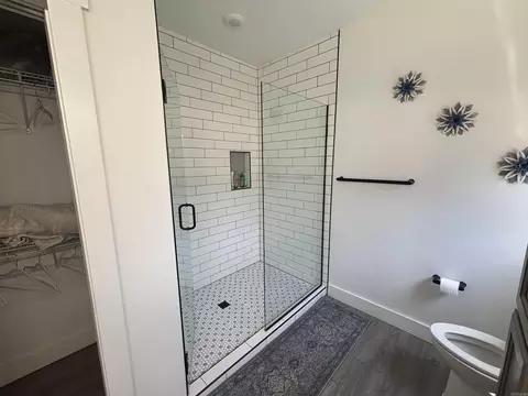 Bath - 30 Sculpin Ln, Cotter, AR 72626 photo 2 of 2