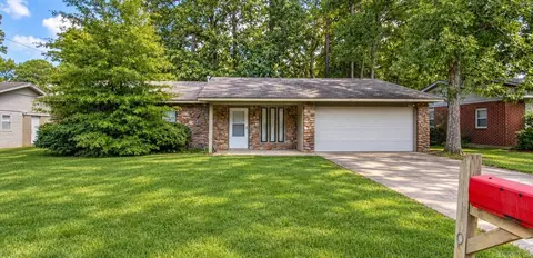Exterior - 11223 Morningside Dr, Shannon Hills, AR 72103 photo 2 of 16