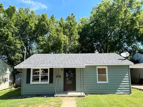 1521 W 36, North Little Rock, AR 72118