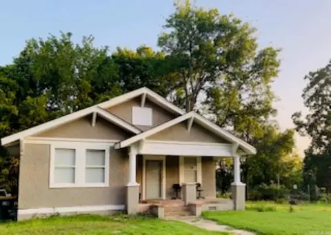 3817 W 10th St, Little Rock, AR 72204