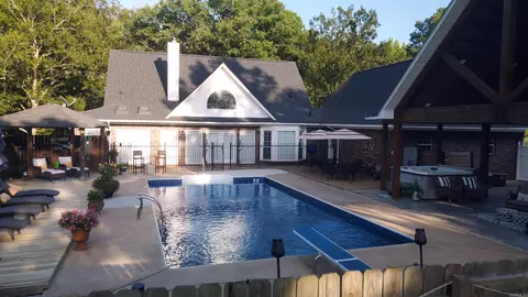 Exterior - 10828 Jacks Rd, Pine Bluff, AR 71603 photo 7 of 10