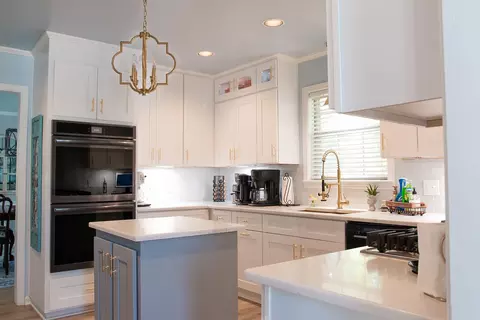 Kitchen - 10828 Jacks Rd, Pine Bluff, AR 71603 photo 1 of 2