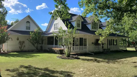 Exterior - 10828 Jacks Rd, Pine Bluff, AR 71603 photo 2 of 10