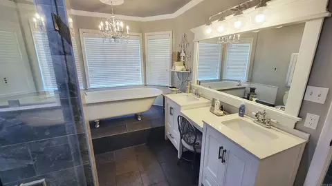 Bath - 10828 Jacks Rd, Pine Bluff, AR 71603 photo 3 of 5