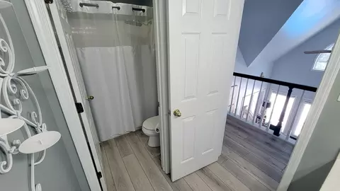 Bath - 10828 Jacks Rd, Pine Bluff, AR 71603 photo 5 of 5