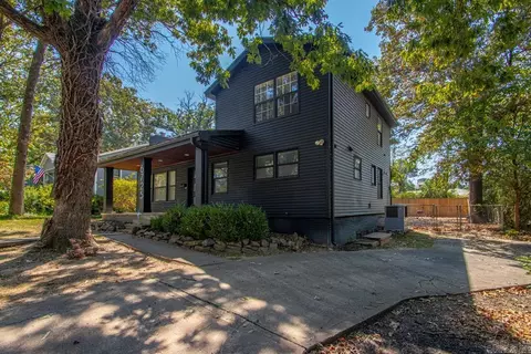 6725 Kavanaugh Pl, Little Rock, AR 72207