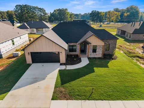 Exterior - 19 Ravell Rd, Cabot, AR 72023 photo 9 of 9