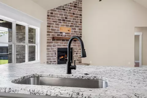 Kitchen - 19 Ravell Rd, Cabot, AR 72023 photo 1 of 3