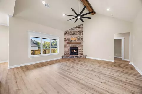 Living - 19 Ravell Rd, Cabot, AR 72023 photo 1 of 4