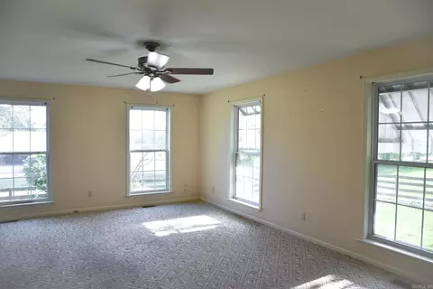 Living - 11307 Samples Rd, Alexander, AR 72002 photo 4 of 4