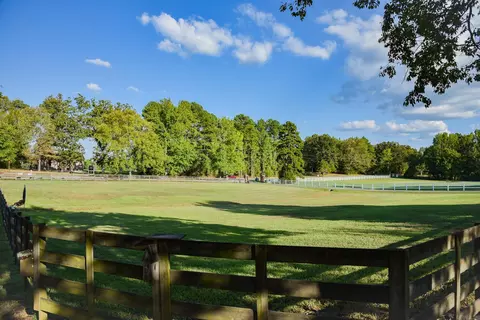 Exterior - 11307 Samples Rd, Alexander, AR 72002 photo 8 of 11