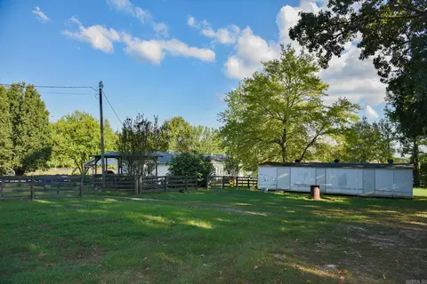 Exterior - 11307 Samples Rd, Alexander, AR 72002 photo 5 of 11