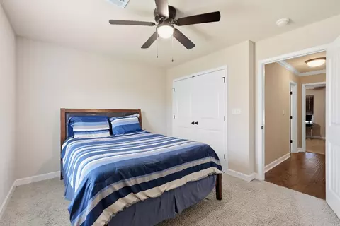 Bedroom - 5502 Glenn Cv, Bryant, AR 72022 photo 3 of 4