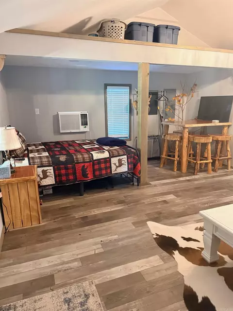 Bedroom - 305 Deer Run Rd, Leslie, AR 72645 photo 2 of 3