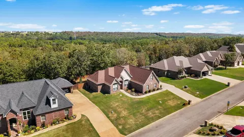 View/Area - 806 Cascade Dr, Cabot, AR 72023 photo 2 of 7
