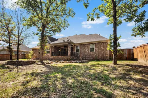 Exterior - 806 Cascade Dr, Cabot, AR 72023 photo 5 of 7