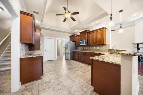 Entry Way - 806 Cascade Dr, Cabot, AR 72023 photo 3 of 4