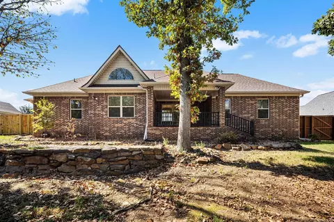 Exterior - 806 Cascade Dr, Cabot, AR 72023 photo 2 of 7