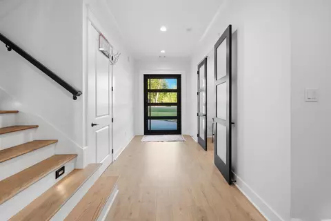 Entry Way - 2009 Sunstone Dr, Alexander, AR 72002 photo 1 of 6