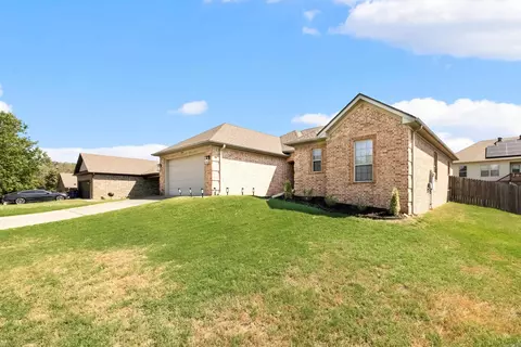 Exterior - 586 Crepe Myrtle, Cabot, AR 72023 photo 4 of 6