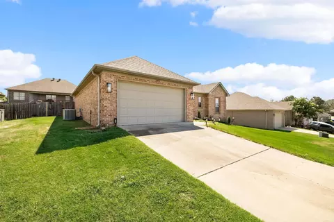 Exterior - 586 Crepe Myrtle, Cabot, AR 72023 photo 3 of 6