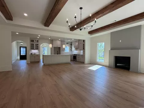 Living - 7166 Moonview Pl, Benton, AR 72019 photo 4 of 5